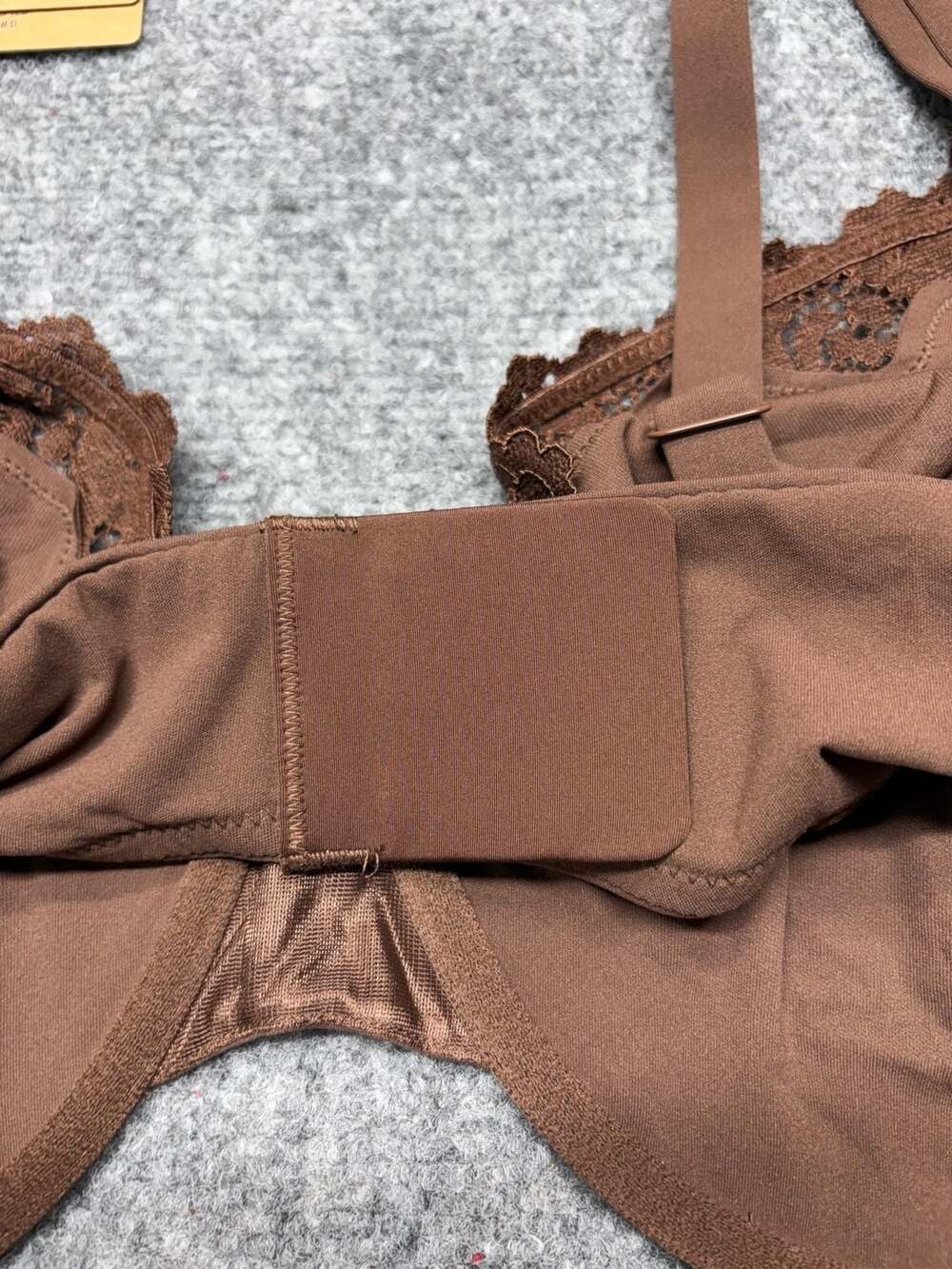SKIMS Fits Everybody Lace Underwire Bra in Cocoa Size 46DD brand new with tags - Picture 9 of 9
